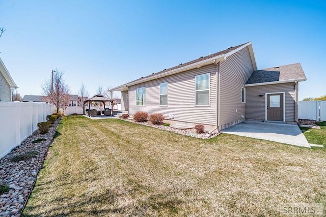 2600 N Badger Creek Road, Idaho Falls, ID 83401