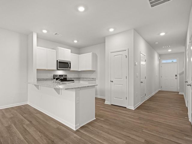 5976 Skylar Drive, Atlanta, GA 30331