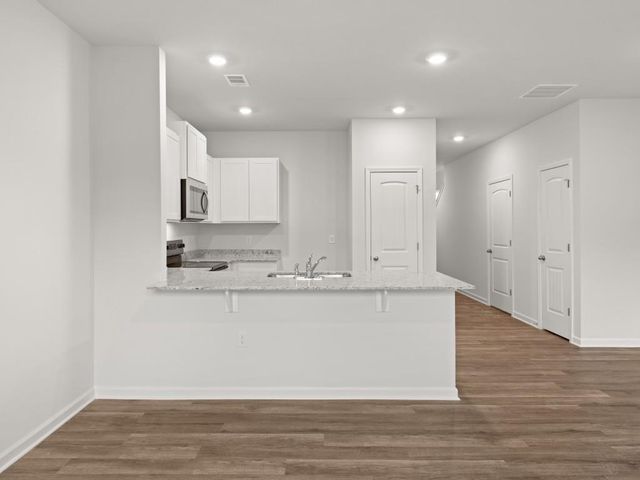5976 Skylar Drive, Atlanta, GA 30331