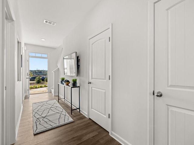 5976 Skylar Drive, Atlanta, GA 30331