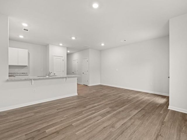 5976 Skylar Drive, Atlanta, GA 30331