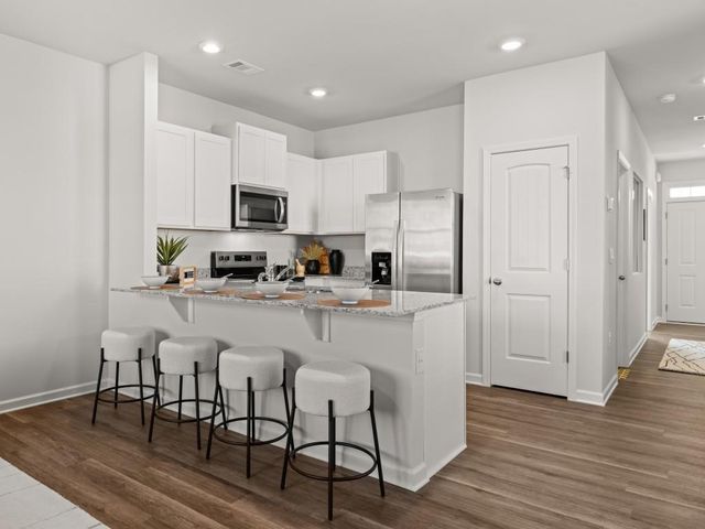 5976 Skylar Drive, Atlanta, GA 30331