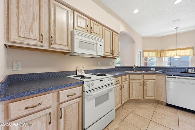 5735 PIPER GLEN Boulevard, Jacksonville, FL 32222
