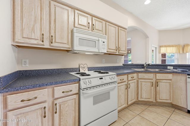 5735 PIPER GLEN Boulevard, Jacksonville, FL 32222