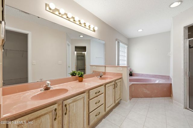 5735 PIPER GLEN Boulevard, Jacksonville, FL 32222