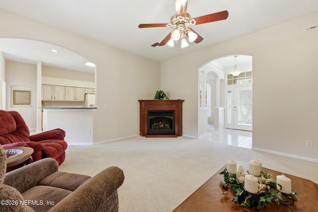 5735 PIPER GLEN Boulevard, Jacksonville, FL 32222