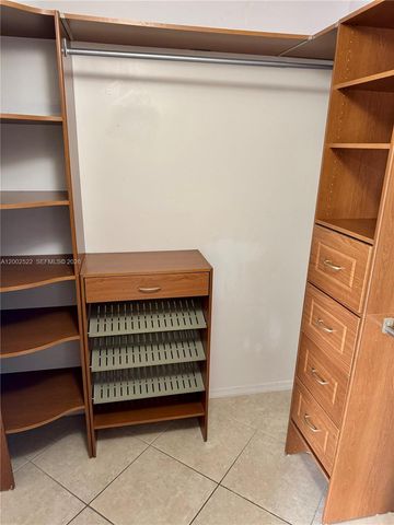 3891 SW 146 ct 14, Miami, FL 33185