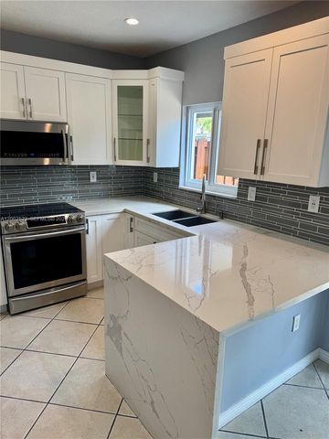 3891 SW 146 ct 14, Miami, FL 33185