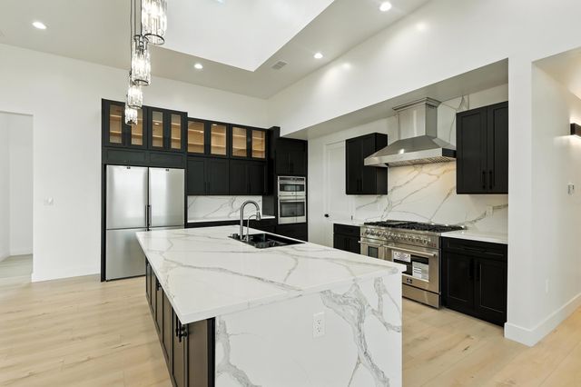 2016 Contreras Road NE, Rio Rancho, NM 87144