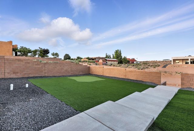 2016 Contreras Road NE, Rio Rancho, NM 87144