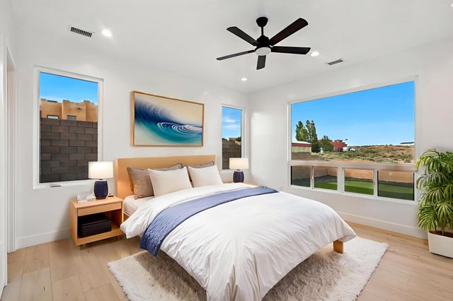 2016 Contreras Road NE, Rio Rancho, NM 87144