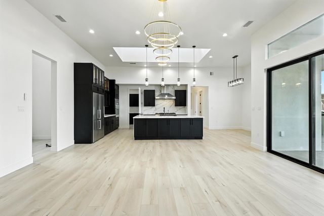 2016 Contreras Road NE, Rio Rancho, NM 87144