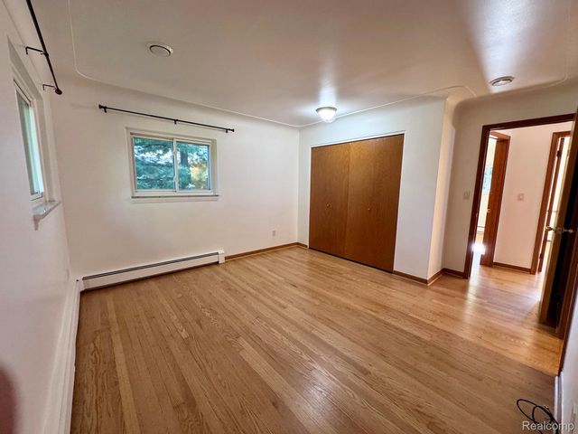 17 Avonwood Boulevard, Rochester Hills, MI 48309