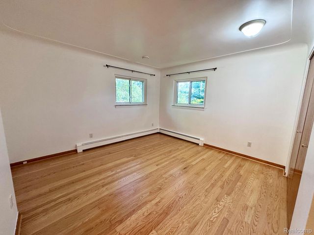 17 Avonwood Boulevard, Rochester Hills, MI 48309