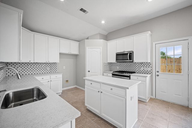 444 De Coster Boulevard, Alvin, TX 77511
