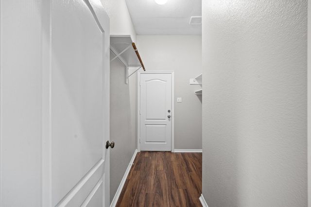 444 De Coster Boulevard, Alvin, TX 77511