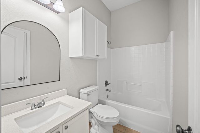 444 De Coster Boulevard, Alvin, TX 77511
