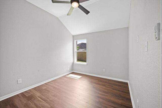 444 De Coster Boulevard, Alvin, TX 77511