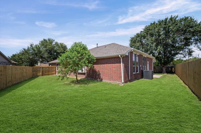 444 De Coster Boulevard, Alvin, TX 77511