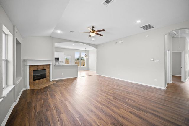 444 De Coster Boulevard, Alvin, TX 77511