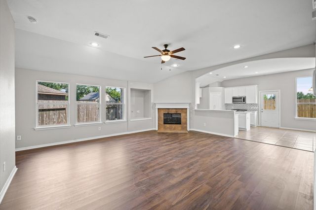 444 De Coster Boulevard, Alvin, TX 77511