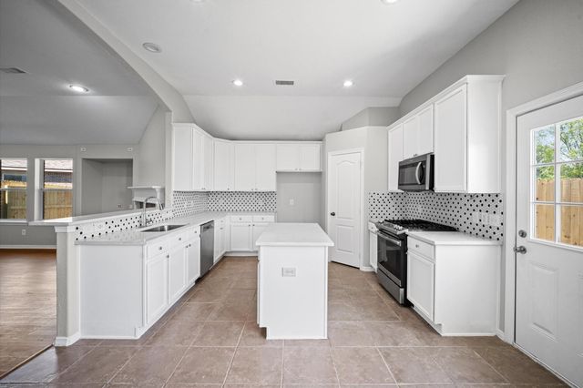 444 De Coster Boulevard, Alvin, TX 77511
