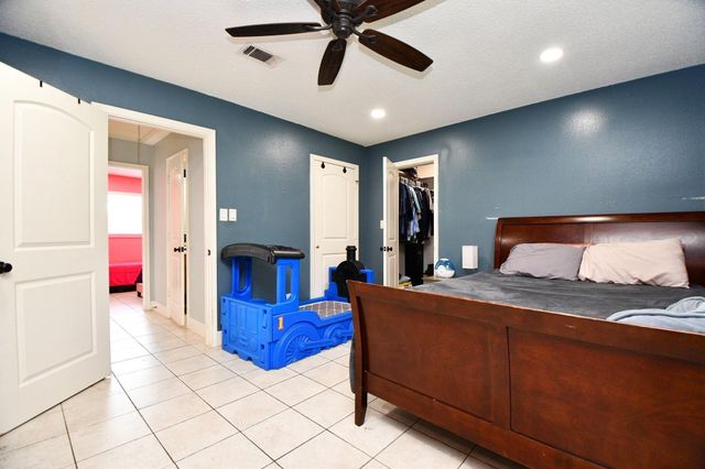 9458 Neuens Road 9458, Houston, TX 77080