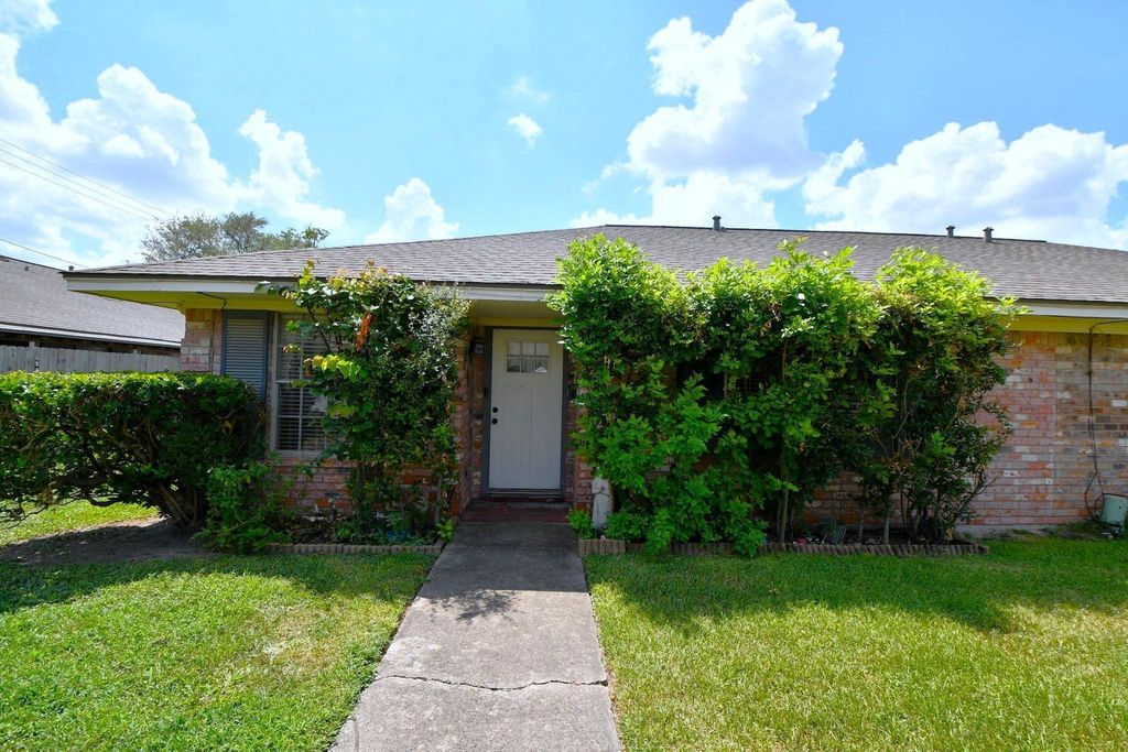 9458 Neuens Road 9458, Houston, TX 77080