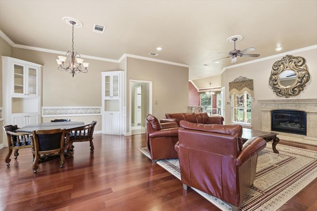 3600 Chateaux Lane, Hurst, TX 76054