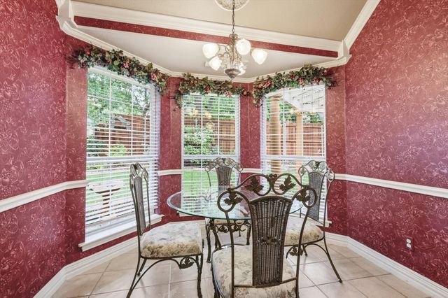 3600 Chateaux Lane, Hurst, TX 76054