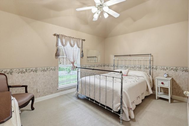 3600 Chateaux Lane, Hurst, TX 76054