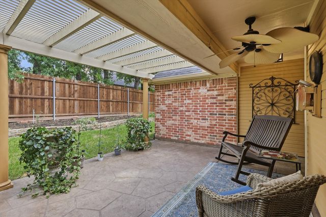 3600 Chateaux Lane, Hurst, TX 76054