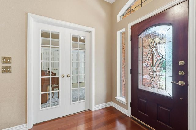 3600 Chateaux Lane, Hurst, TX 76054