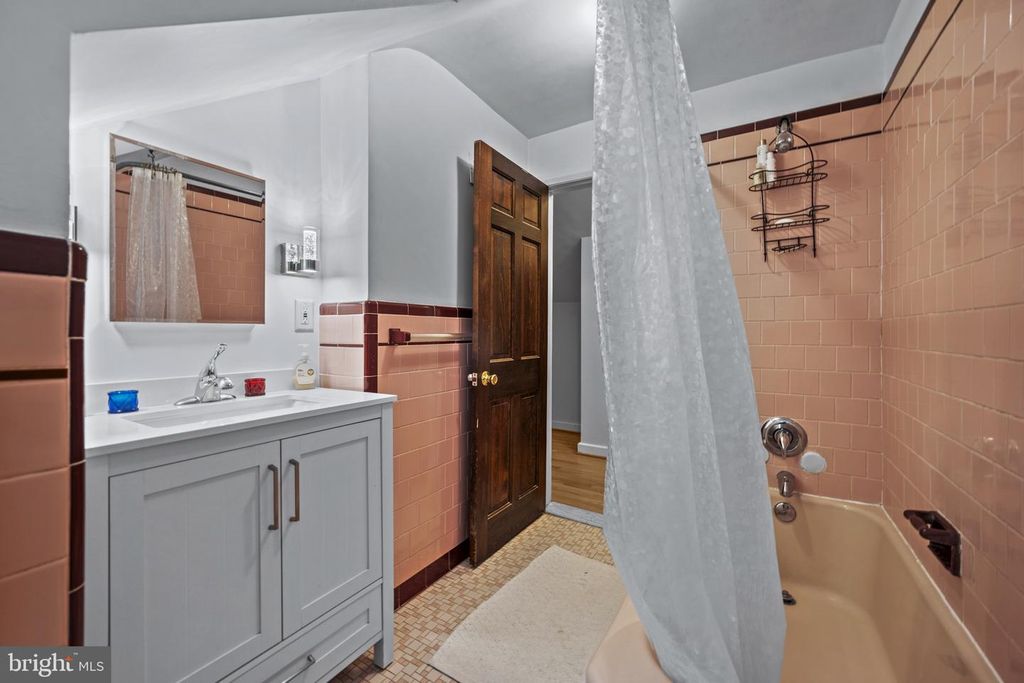 Image 36 of property listing at 717 HILLEN RD, Baltimore, MD 21286