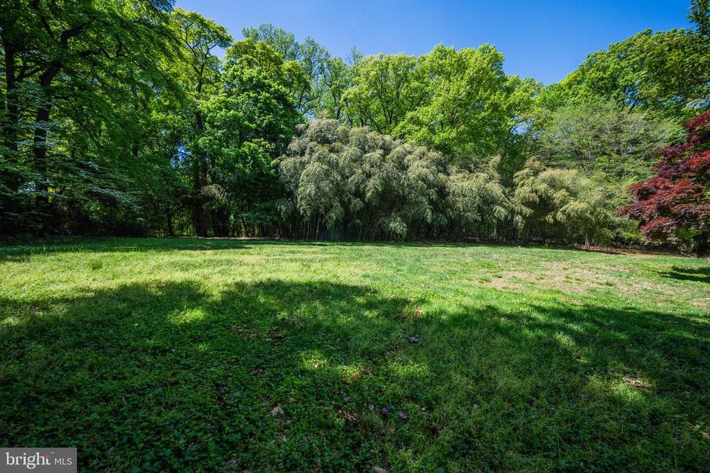 Image 50 of property listing at 717 HILLEN RD, Baltimore, MD 21286