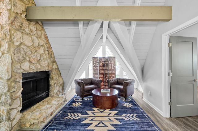 446 Fantasy Lane, Montgomery, TX 77356