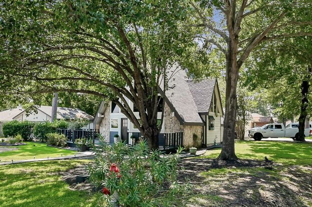 446 Fantasy Lane, Montgomery, TX 77356