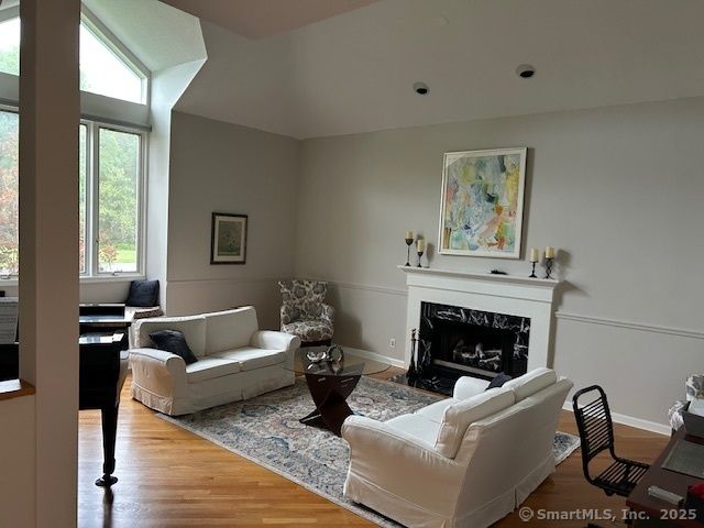 6 Pondside Court 6, Stonington, CT 06355