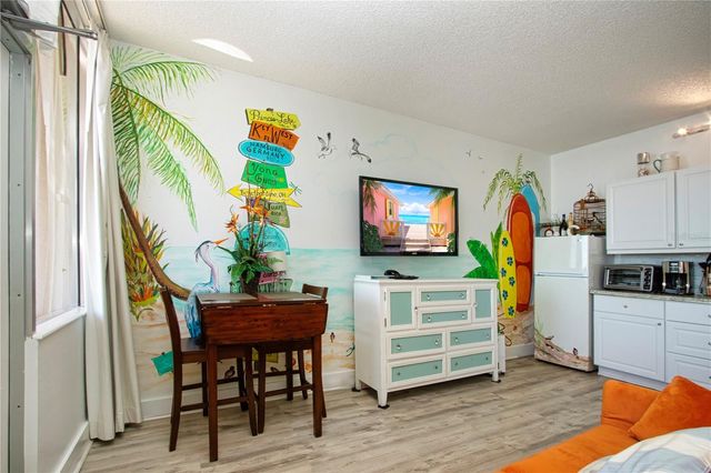 611 DESTINY DRIVE 403, Ruskin, FL 33570