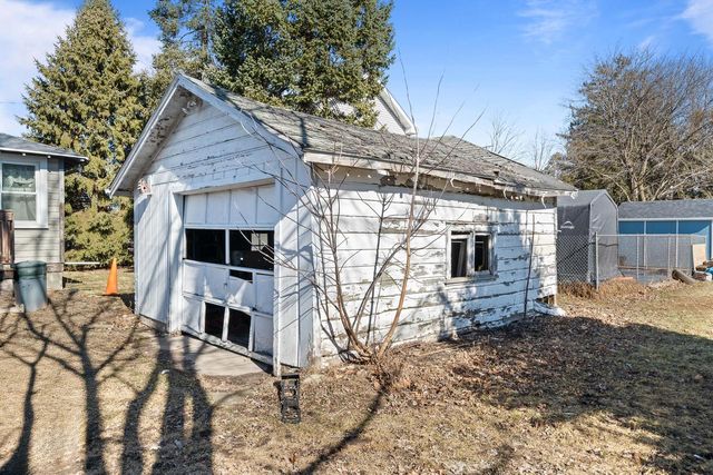 930 E Wisconsin STREET, Delavan, WI 53115