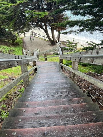 855 San Ramon Avenue, Moss Beach, CA 94038