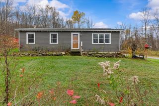 10 Cross Road, Milton, VT 05468