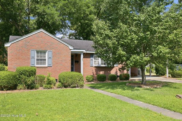 3284 N Walnut Street, Farmville, NC 27828