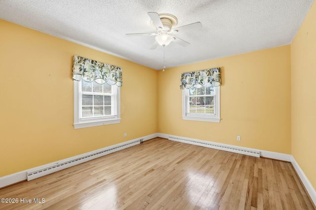3284 N Walnut Street, Farmville, NC 27828