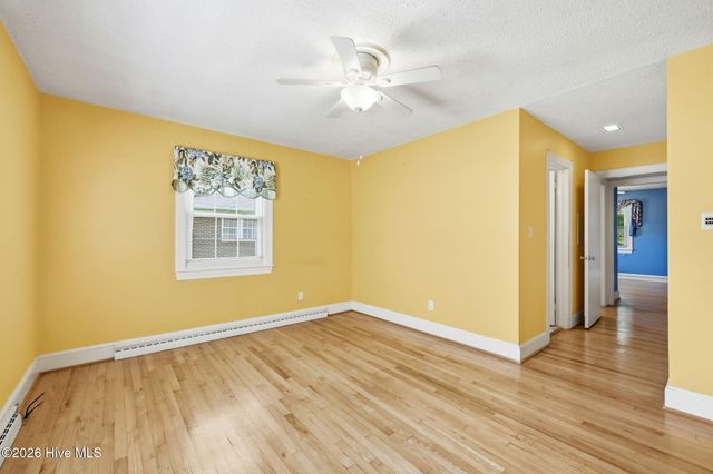 3284 N Walnut Street, Farmville, NC 27828