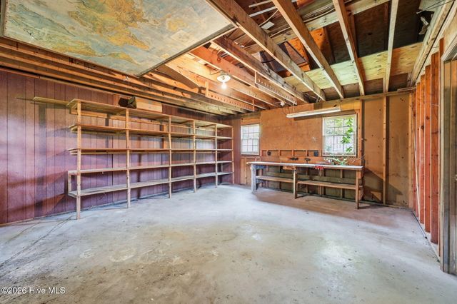3284 N Walnut Street, Farmville, NC 27828