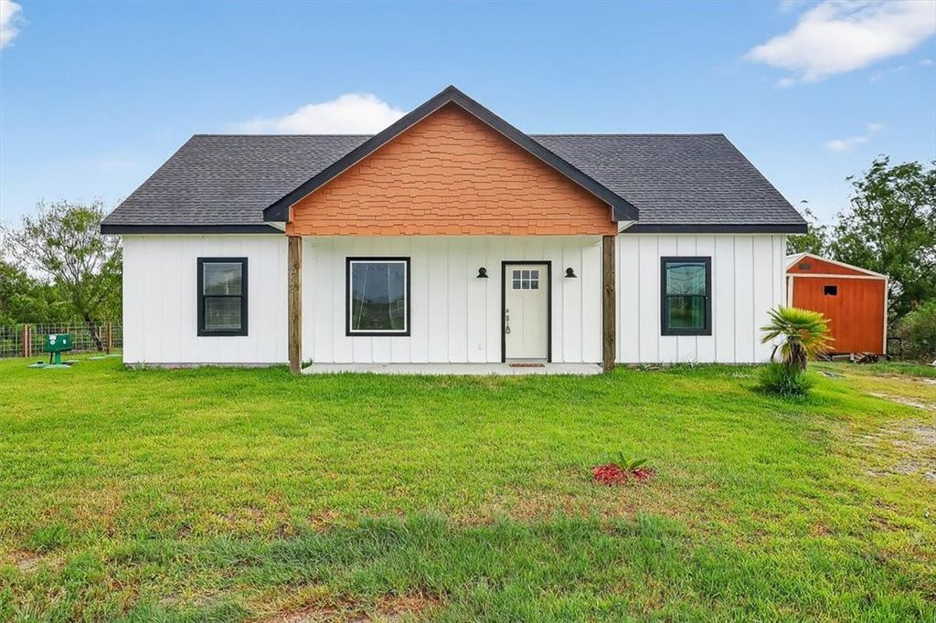 478 Saint Charles W, Rockport, TX 78382 — exterior