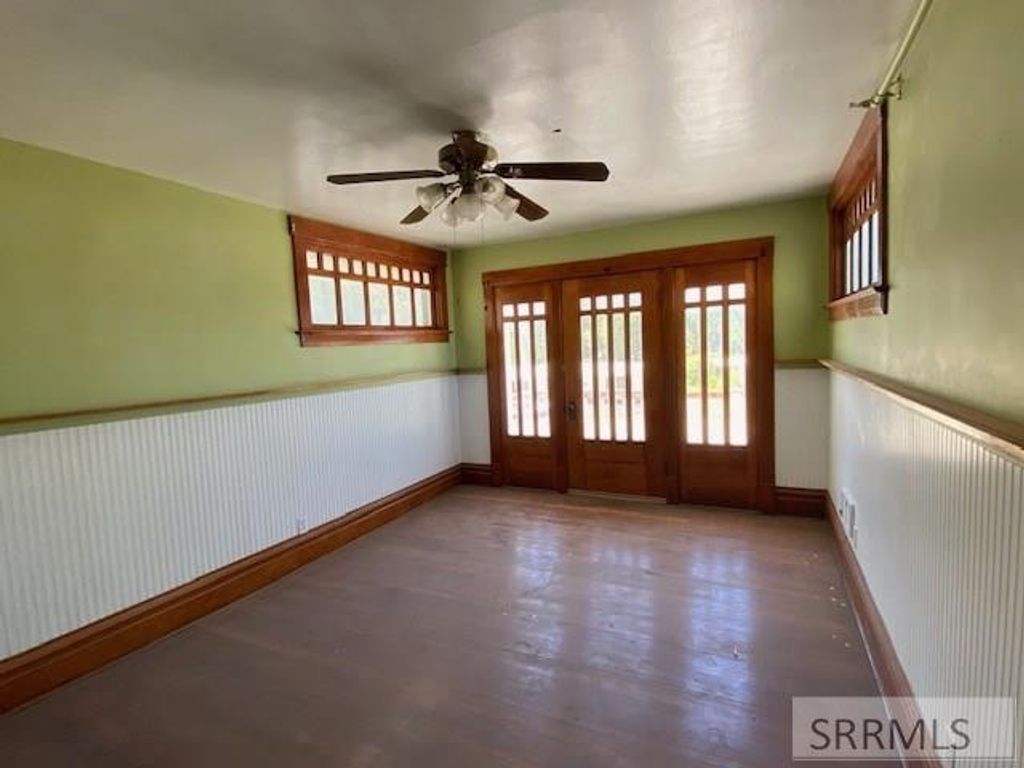 Image 10 of property listing at 2859 E 650 N, Roberts, ID 83444