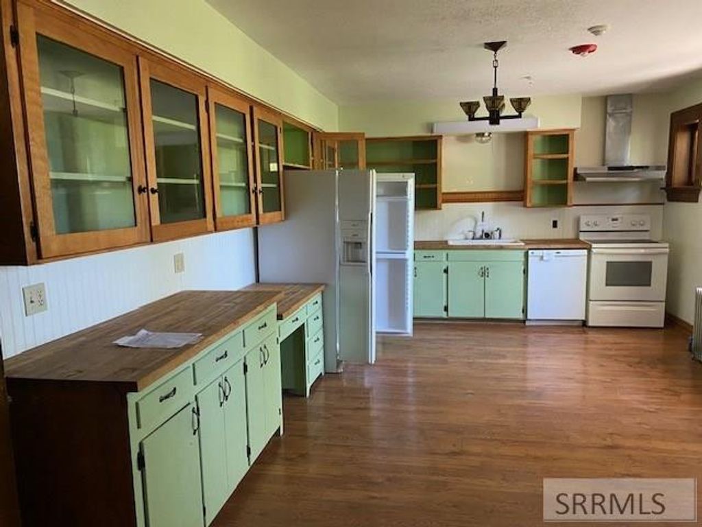 Image 17 of property listing at 2859 E 650 N, Roberts, ID 83444