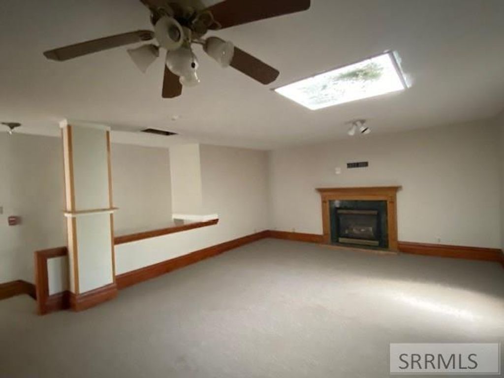 Image 2 of property listing at 2859 E 650 N, Roberts, ID 83444